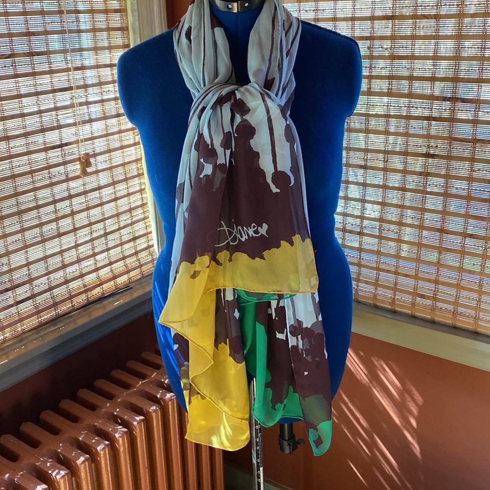 Diane Von Furstenberg scarf/wrap - Picture 2 of 15